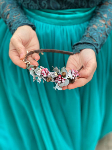 Romantic winter headband