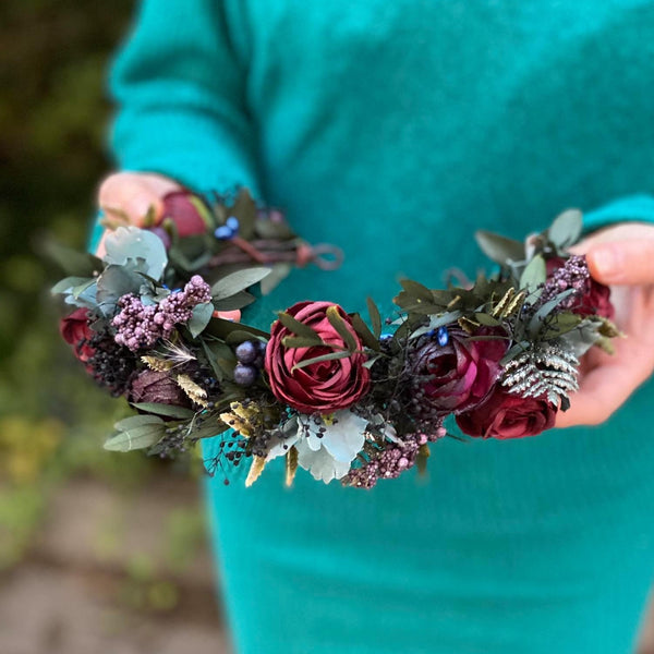 Burgundy flower half wreath Burgundy roses hair crown Maroon wedding flower wreath Red wine Magaela accessories Wedding hair crown Handmade