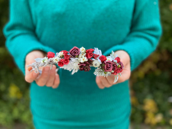 Christmas frozen wedding half wreath Bridal crown White and red headpiece Winter flower crown Winter photoshoot Christmas present Magaela