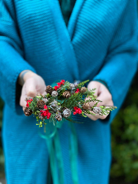 Set of christmas woodland flower crowns for mummy and daughter Forest photoshoot Christmas present for girl Mother and daughter wreath Xmas