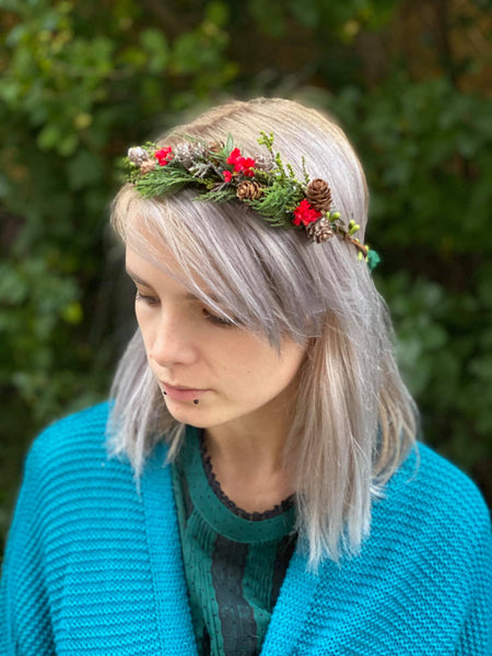 Set of christmas woodland flower crowns for mummy and daughter Forest photoshoot Christmas present for girl Mother and daughter wreath Xmas