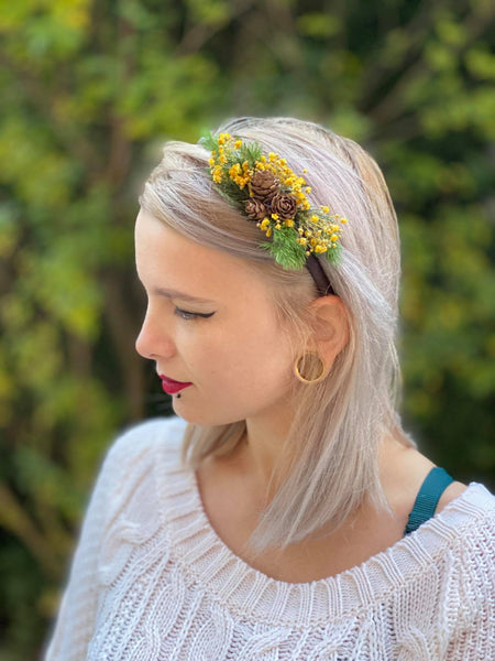 Christmas headbands with pine cones Wedding accessories Unique headband Winter hairband Green Red Flower hairband Magaela Christmas present