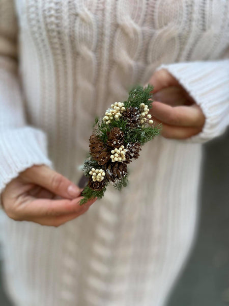Christmas headbands with pine cones