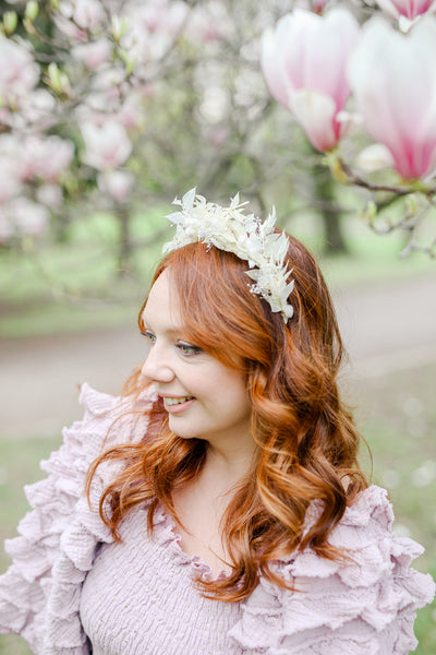 Ivory bridal headband Flower wedding headpiece Cream flower hair crown Boho flower headband Magaela Preserved Ivory and white headband