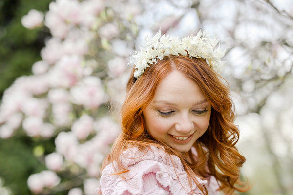 Ivory bridal headband Flower wedding headpiece Cream flower hair crown Boho flower headband Magaela Preserved Ivory and white headband