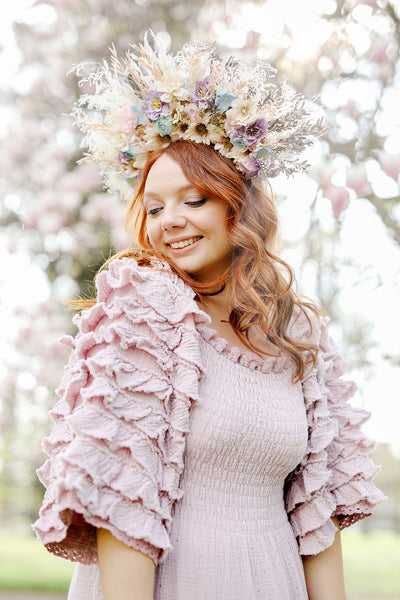 Two-sided flower halo crown