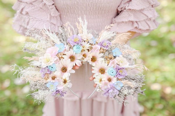 Two-sided flower halo crown