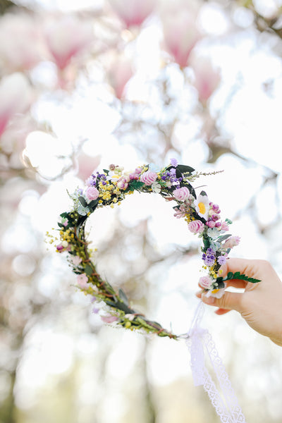 Meadow daisy flower crown Wedding hair wreath Natural spring summer flower headpiece for bride Wildflowers colourful flower crown Magaela