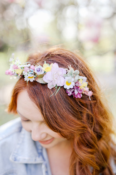 Meadow flower headband with daisies Wildflowers hairband Bridal headpiece Pastel accessories Summer flower headpiece Colourful Magaela