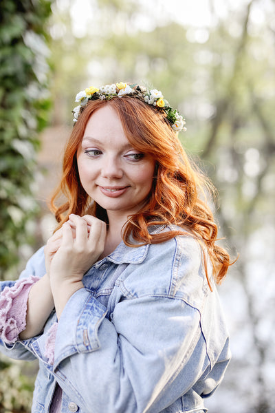 White and yellow flower crown Bridal hair wreath Natural blumenkranz Hair accessories Handmade Wedding Summer hairstyle Headpiece Magaela