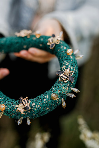 Vintage padded headband Emerald and golden hairband Elegant hairband with bees Laced headband Dark green headpiece with crystals Magaela