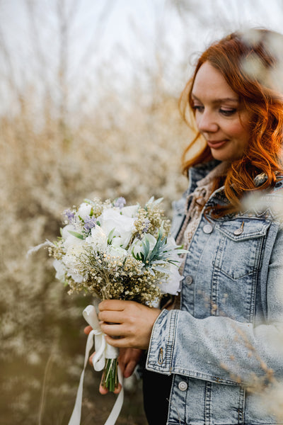 Customisable bridal bouquet White and green wedding bouquet Boho wedding Bouquet inspiration Baby's breath and white roses bouquet Magaela
