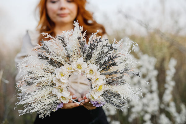 Two-sided flower halo crown