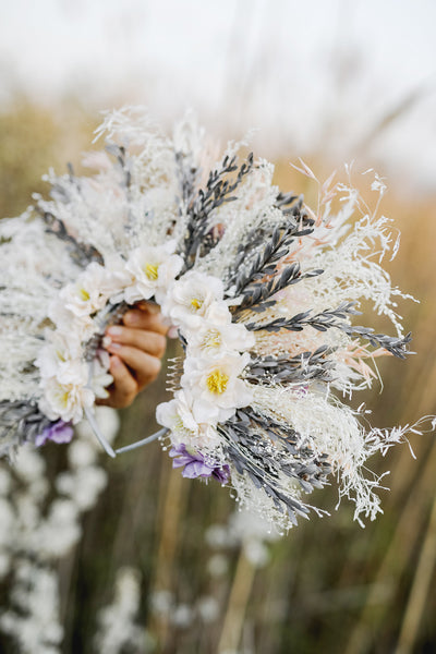 Two-sided flower halo crown