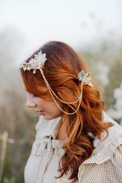Vintage double hair comb Flower bridal hair comb Wedding headpiece Crystals Two hair combs with chain Magaela handmade combs Vintage wedding