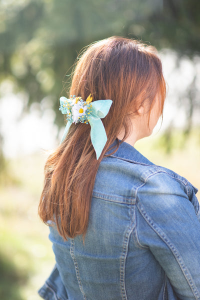Turquoise meadow flower hair clip Bridal hair barrette Magaela Wedding 2021 Blue and white meadow headpiece Ponytail flower clip Handmade