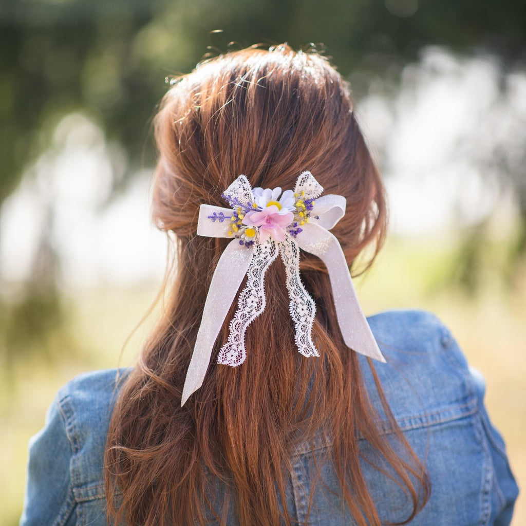 Meadow flower hair clip Bridal barrette clip with daisy Customisable Hair bow Ribbon Lace ponytail clip Gift for her Wedding 2021 Pink clip