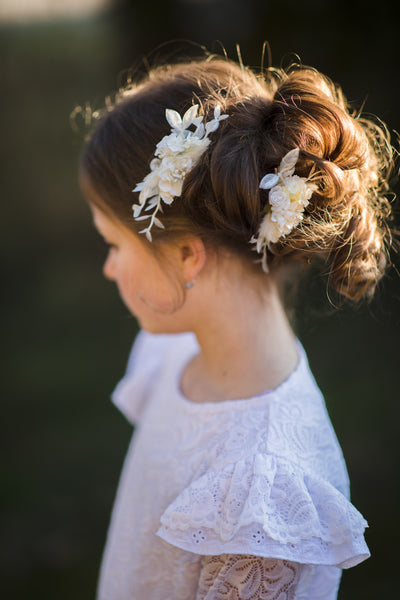 Holy communion flower comb Ivory flower comb for girl 2021 First holy communion Headpiece for flower girl Magaela Customisable Off white