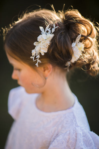 Holy communion flower comb Ivory flower comb for girl 2021 First holy communion Headpiece for flower girl Magaela Customisable Off white