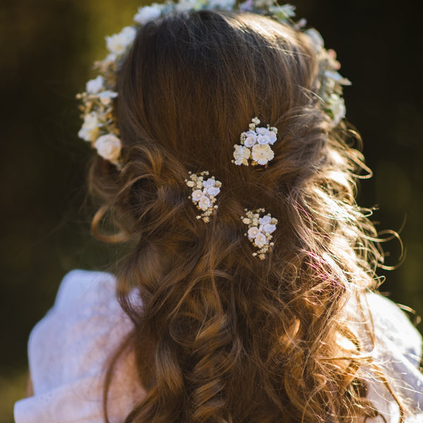 Set of 3 white flower hairpins