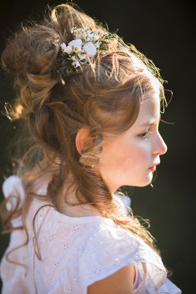 Flower hair clip for first communion