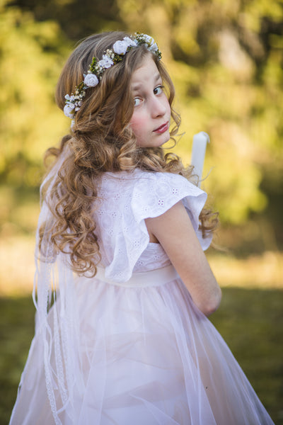 Holy communion headpiece with veil