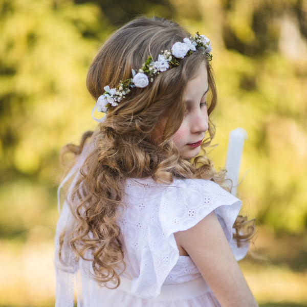 Holy communion headpiece with veil