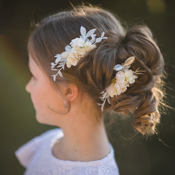 Holy communion flower comb Ivory flower comb for girl 2021 First holy communion Headpiece for flower girl Magaela Customisable Off white