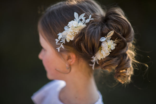 Holy communion flower comb Ivory flower comb for girl 2021 First holy communion Headpiece for flower girl Magaela Customisable Off white