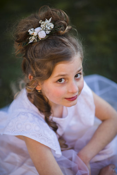 Flower hair clip for first communion