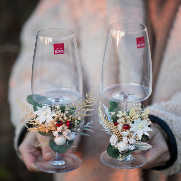 Christmas wedding glasses Flower decoration Bride and groom glasses flower arrangement Customisable Flowers for glasses Magaela handmade