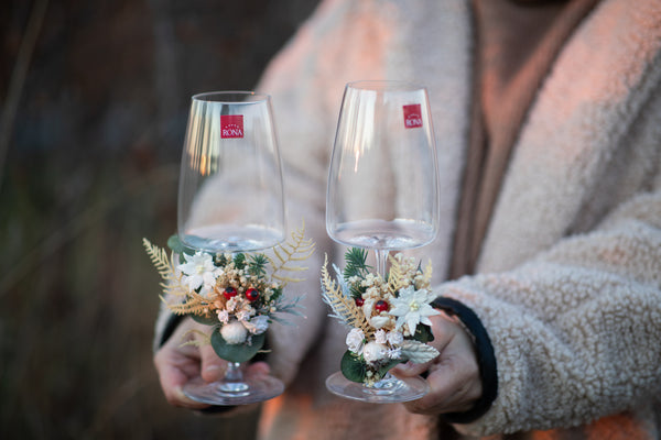 Christmas wedding glasses Flower decoration Bride and groom glasses flower arrangement Customisable Flowers for glasses Magaela handmade