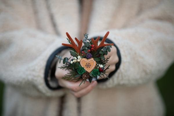 Winter flower brooch with antlers Gingerbread Woodland brooch with berries Christmas reindeer brooch Magaela Red brooch for coat Wedding