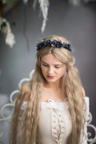 Winter flower headband with blue roses