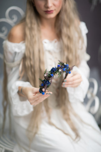 Winter flower headband with blue roses