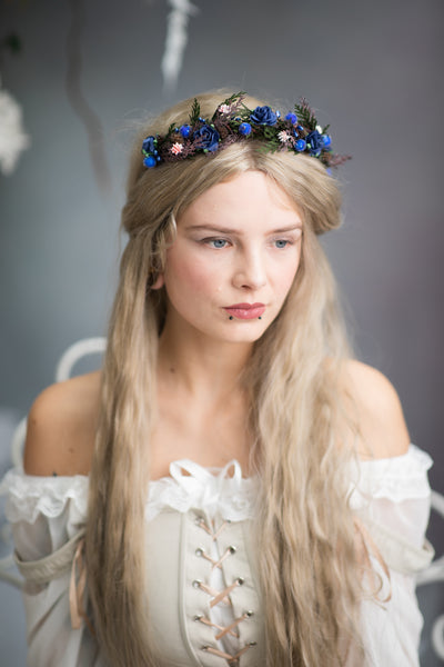 Winter flower headband with blue roses