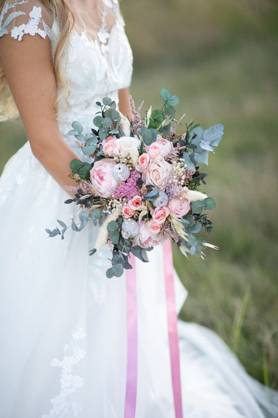 Romantic bridal bouquet Eucalyptus bouquet Bridesmaid bouquets Pastel Peach and blush bouquet Rose Peony bouquet Wedding boho bouquet