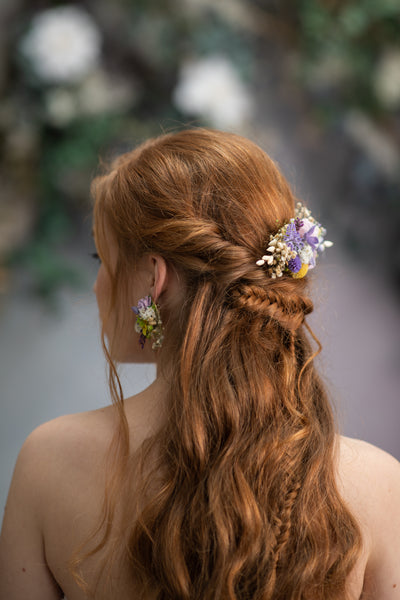 Spring lavender flower hair comb