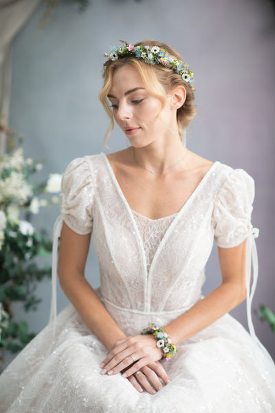 Meadow anemone flower crown