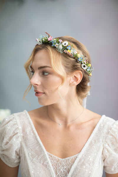 Meadow anemone flower crown