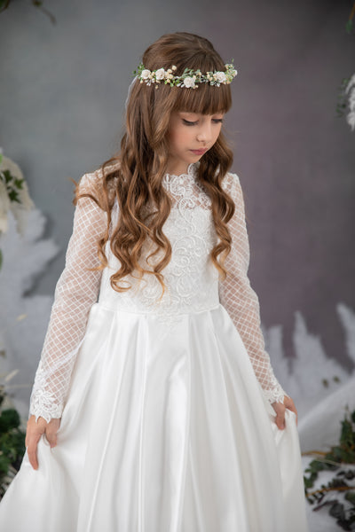 White communion hair wreath with roses