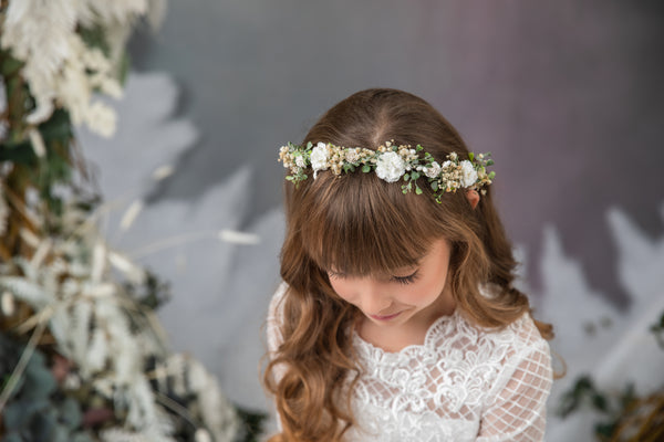Holy communion flower set: hair crown, bracelet, candle decoration