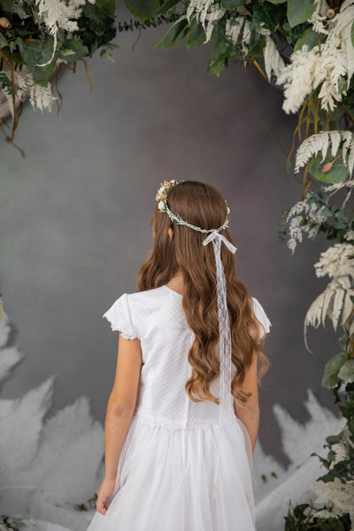 First holy communion wreath with white roses