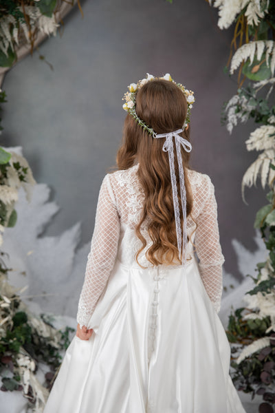 Holy communion crown with white roses and pearls