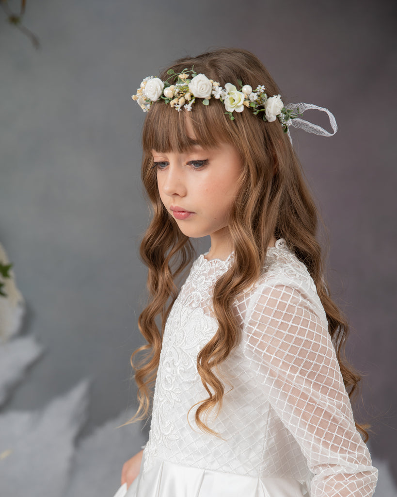 First Communion Hairstyles: 10 Princess Styles to Inspire