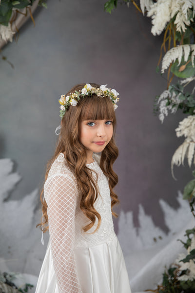 Holy communion crown with white roses and pearls