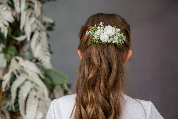 First holy communion clip with roses and pearls