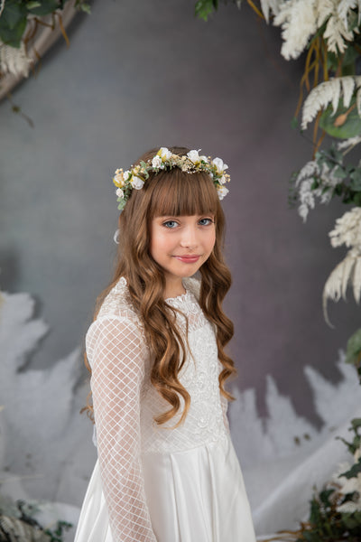 Holy communion crown with white roses and pearls