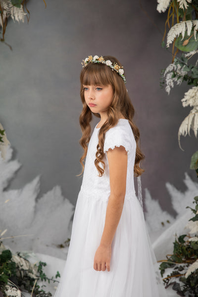 First holy communion wreath with white roses