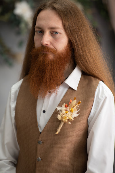Natural fall groom's boutonniere